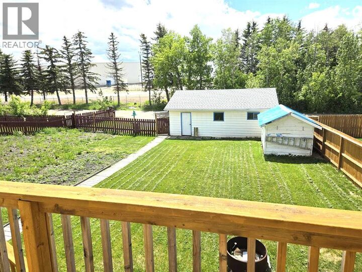Property Photo:  5039 56 Street East  AB T4G 1R3 