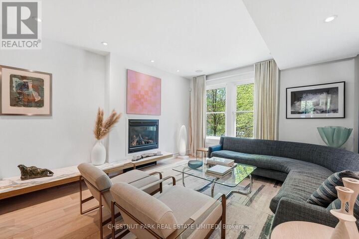Property Photo: 154 Cottingham Street ON M4V 1C3