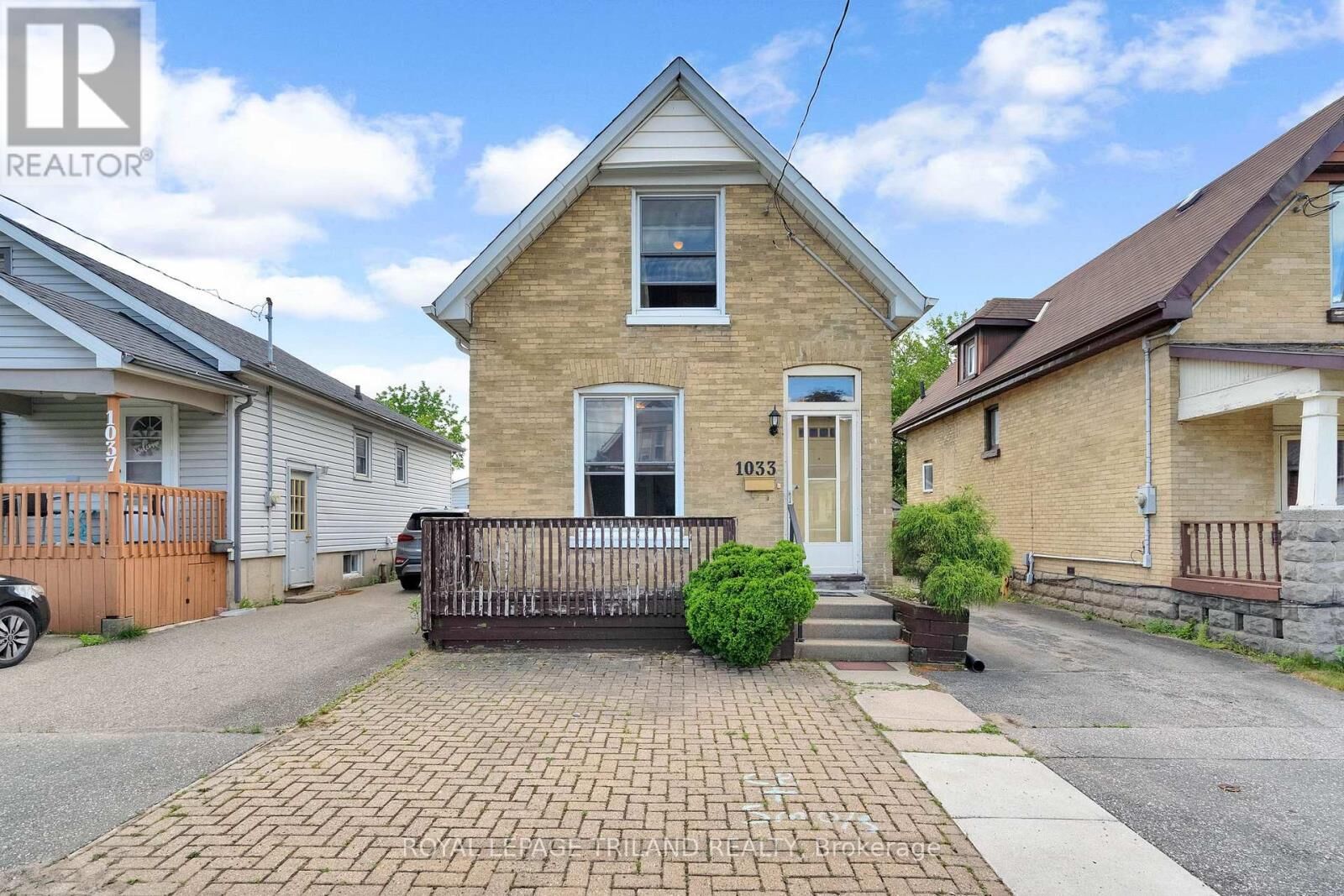 Property Photo:  1033 Trafalgar Street  ON N5Z 1G5 