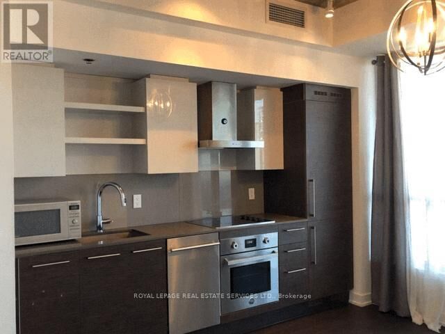 Property Photo:  1030 King Street West Lph10  ON M6K 3N3 