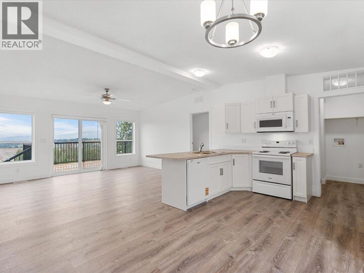 Property Photo: 1750 Lenz Road 102 BC V1Z 3N1