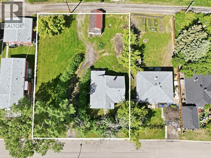 Property Photo: 509 1 Street Southeast AB T0L 0H0