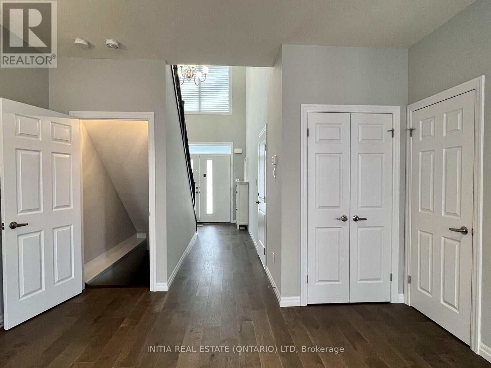 Property Photo: 1820 Canvas Way 25 ON N5X 0N5