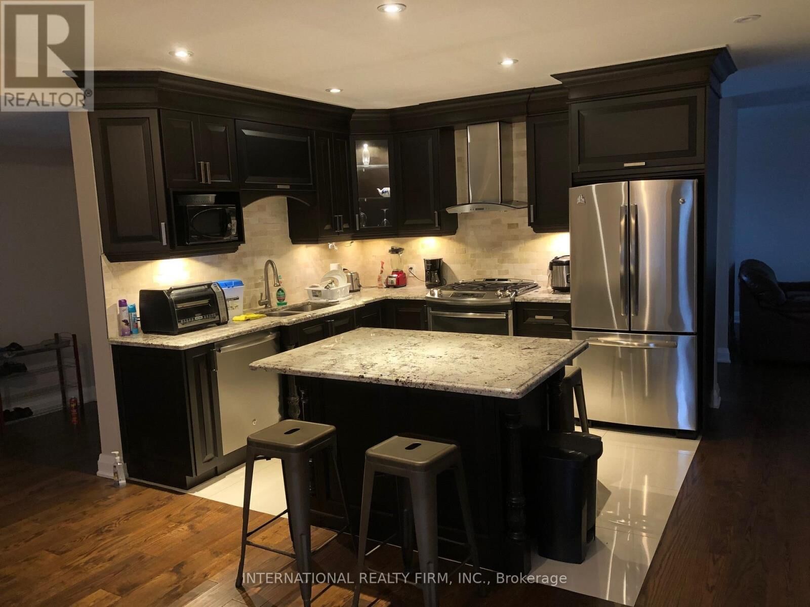 Property Photo:  489 Kemp Road West  ON L3M 4E7 
