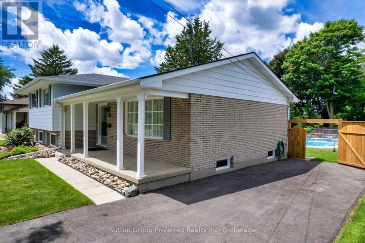 Property Photo: 527 Fair Street ON N4S 5T9