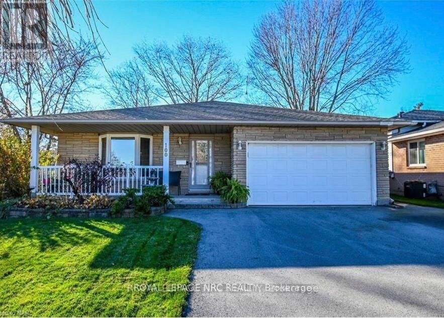 Property Photo:  100 Larchwood Circle  ON L3C 6T3 