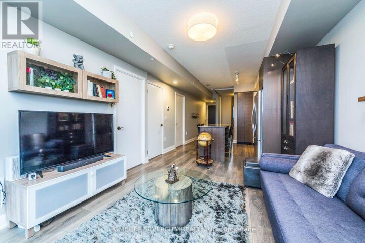 Property Photo:  9 Valhalla Inn Road 2506  ON M9B 1S9 