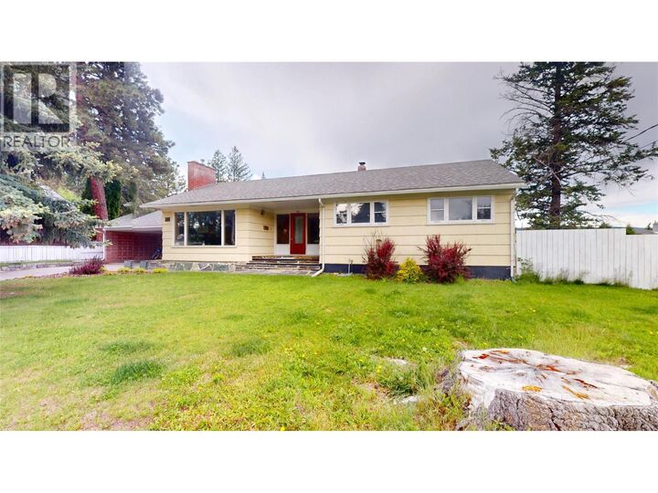 Property Photo: 511 14th Avenue South BC V1C 2X9