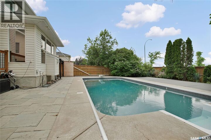 Property Photo: 314 Beerling Crescent SK S7S 1K4