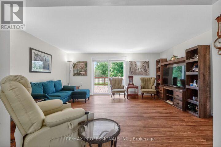 Property Photo:  7 Tamarack Court  ON L0G 1W0 