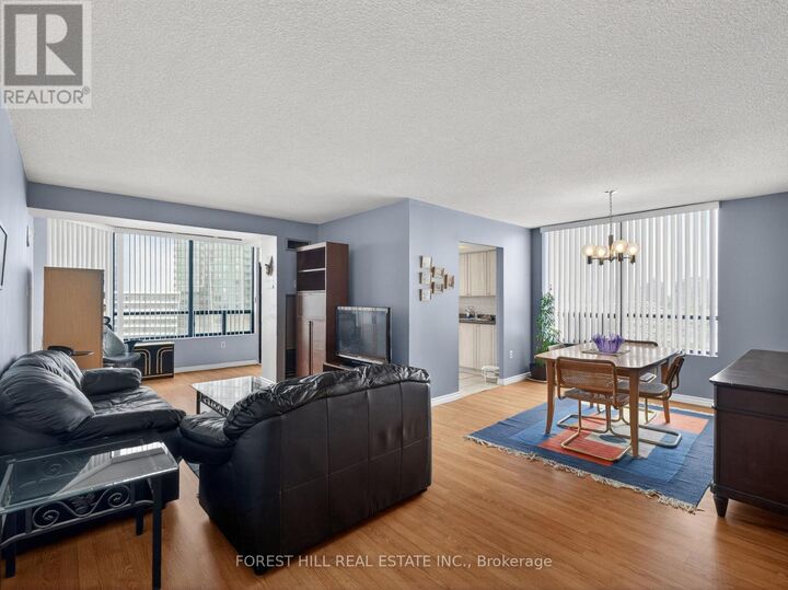 Property Photo:  7460 Bathurst Street 1014  ON L4J 7K9 