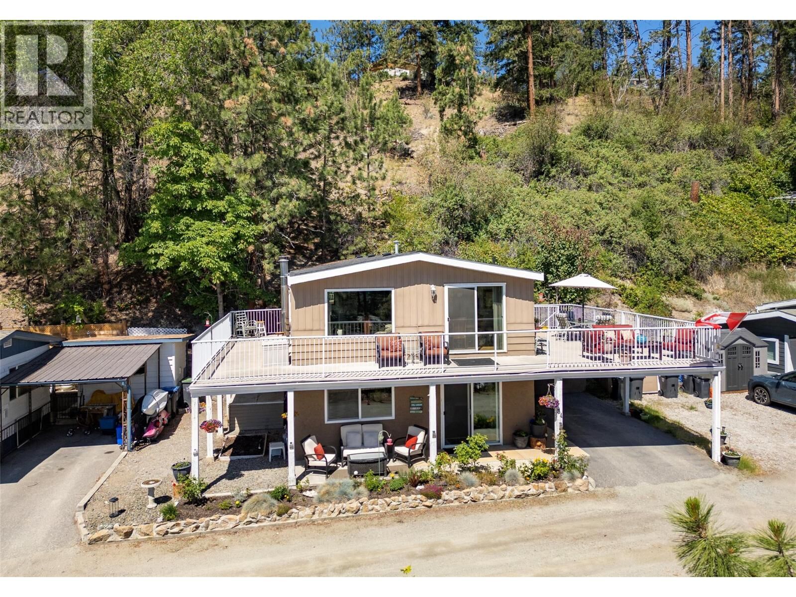 Property Photo: 6711 Highway 97 Highway 34 BC V0H 1X9