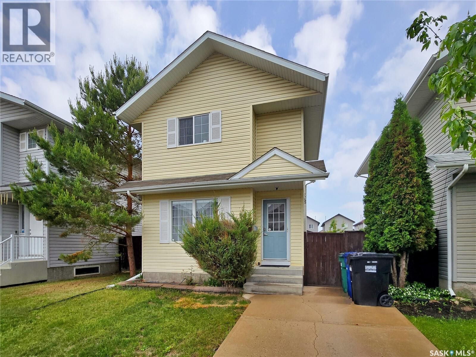 Property Photo:  Saskatoon 122 Blakeney Crescent  SK S7L 7N4 