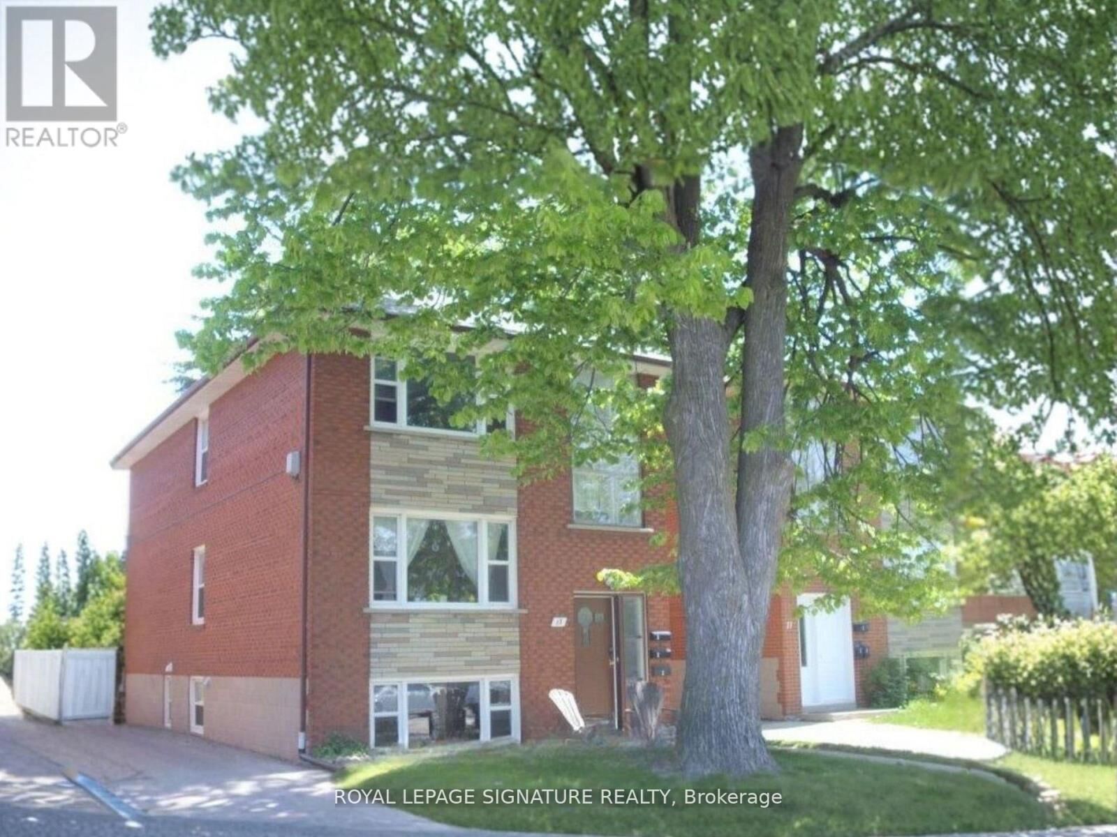 Property Photo:  13 Wesley Street 3  ON M8Y 2W4 