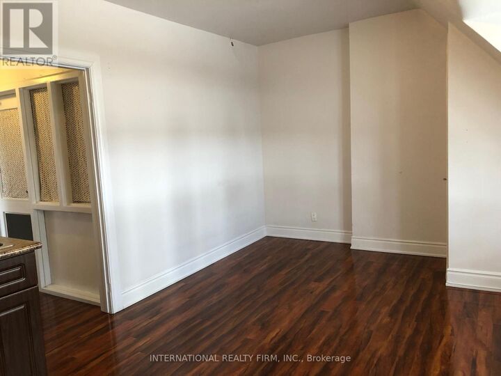 Property Photo:  197 Dundas Street East 1A  ON M5A 1Z4 