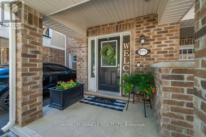 Property Photo: 929 Apple Hill Lane ON N2R 0L7