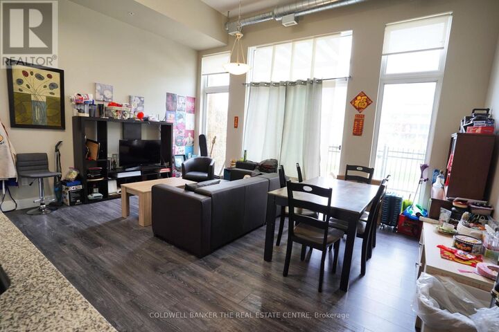 Property Photo:  253 Albert Street 113  ON N2L 3T7 