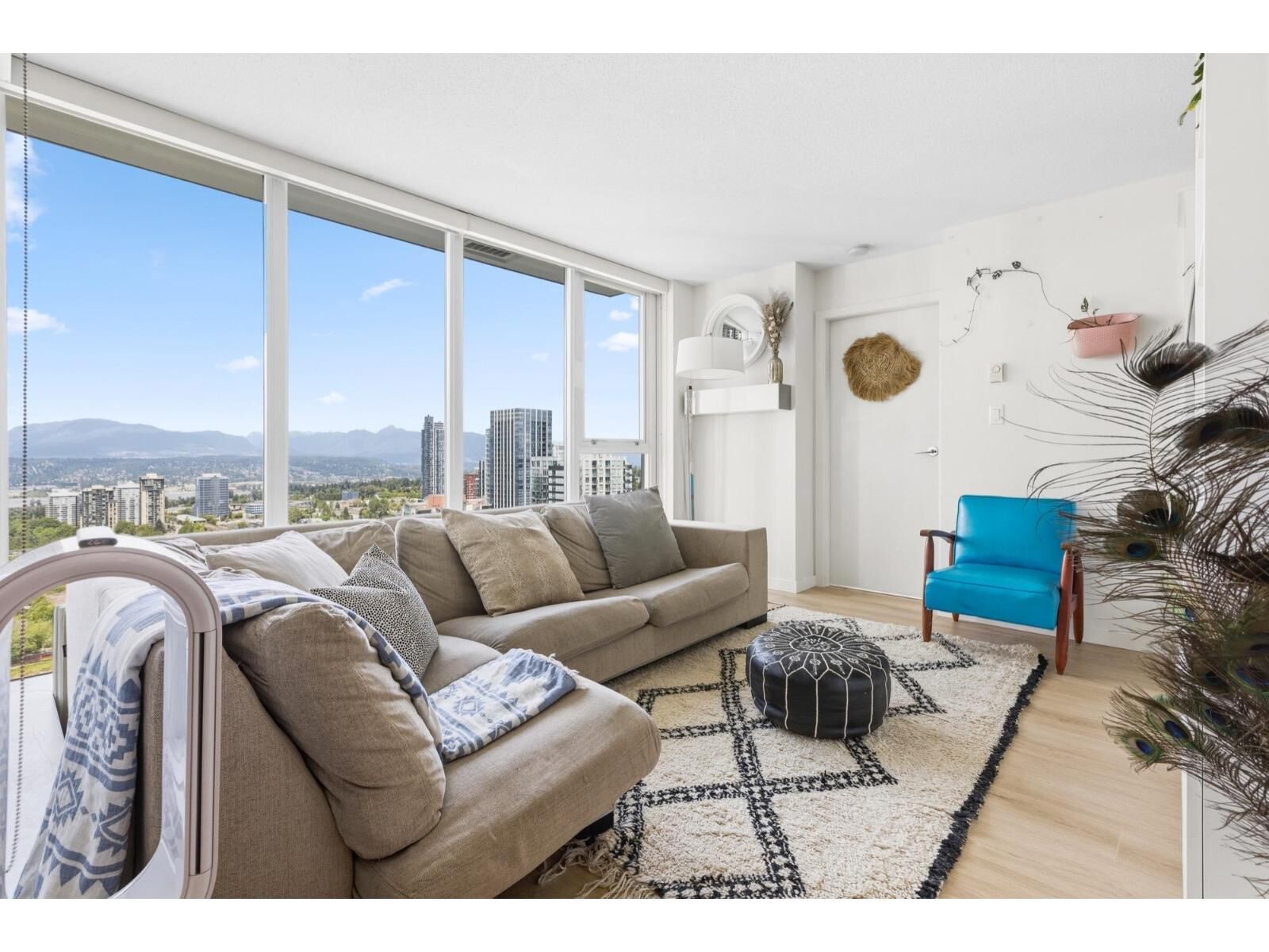 Property Photo: 13325 102A Avenue 3303 BC V3T 5J7