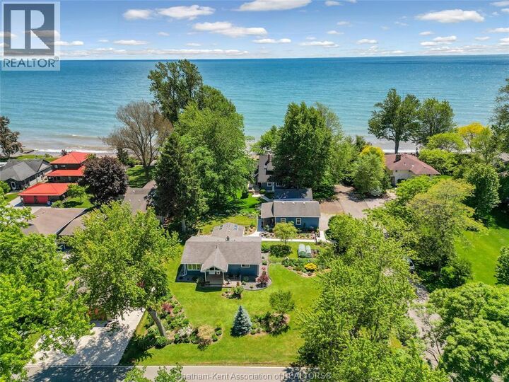 Property Photo: 601 Towanda Boulevard ON N0P 1A0