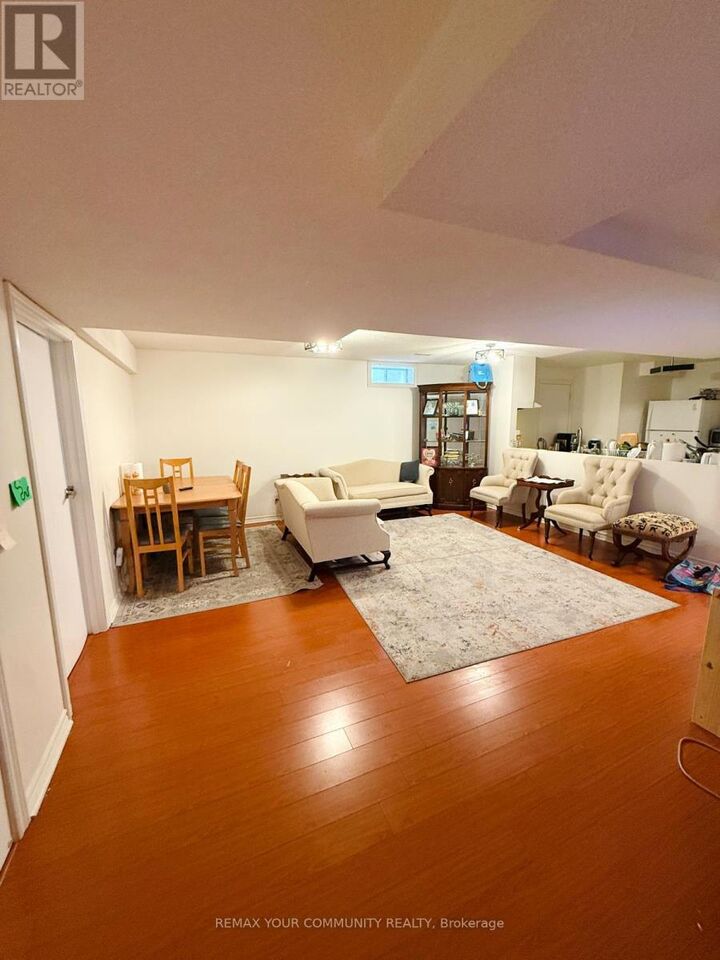 Property Photo: 8 Jaguar Gate East ON L4S 1T7