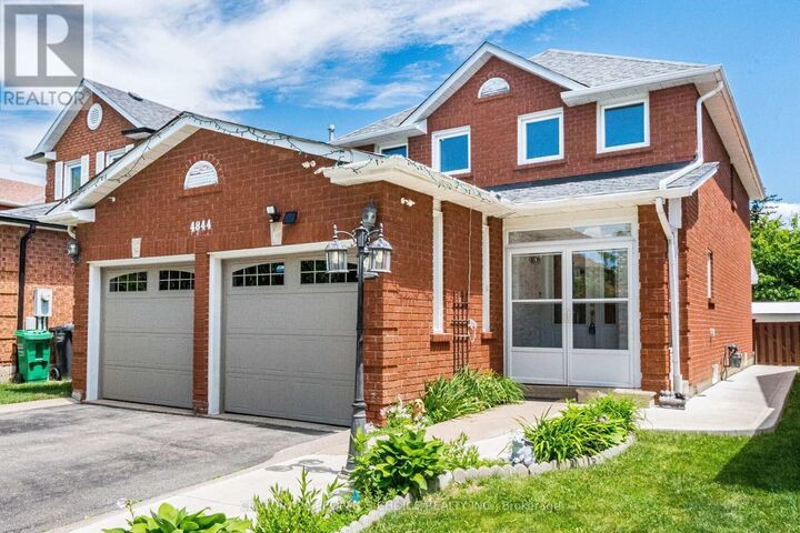 Property Photo:  4844 Owl Circle  ON L4Z 2P7 