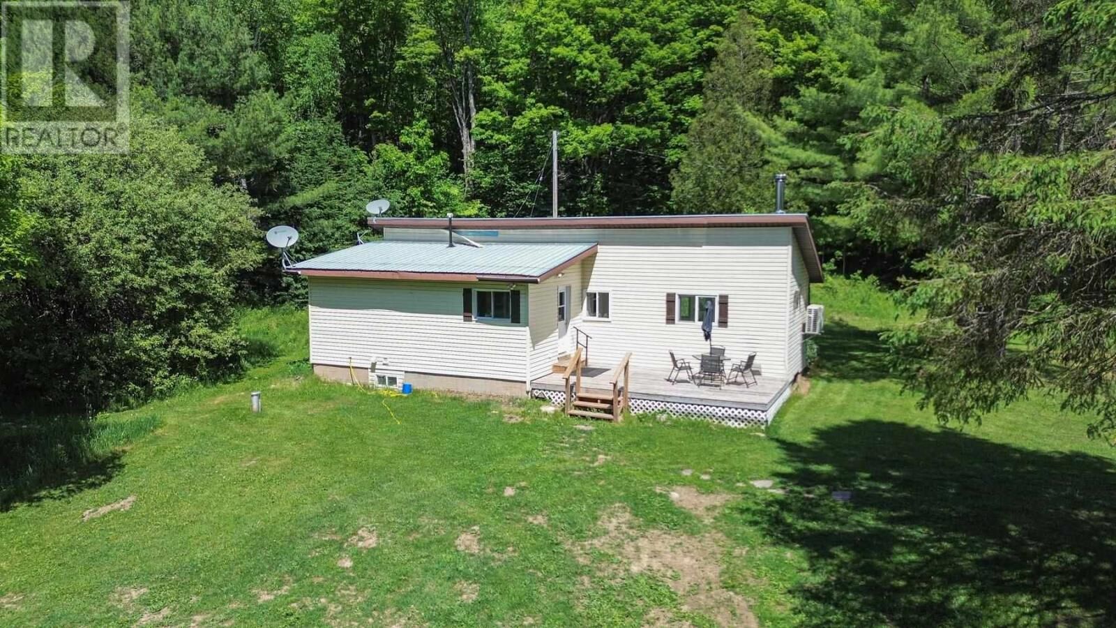 Property Photo: 378 Pickard Rd ON P0S 1E0