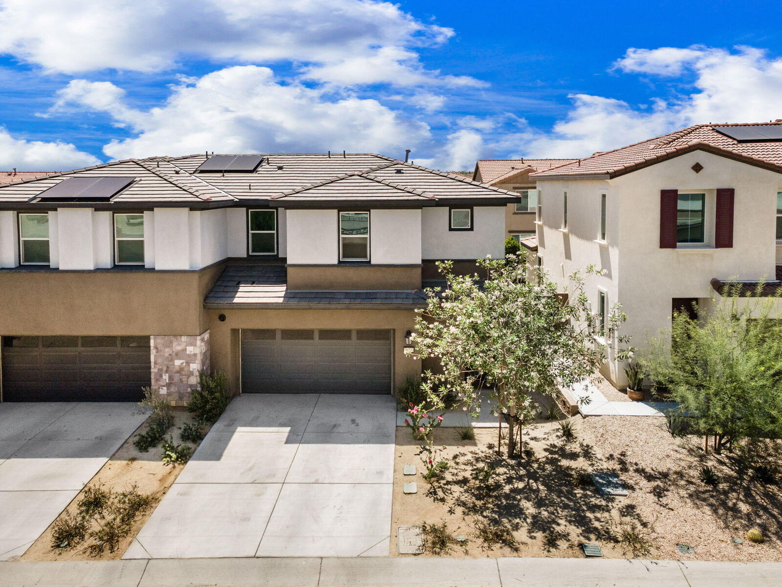 Property Photo:  76333 Oxford Lane  CA 92211 