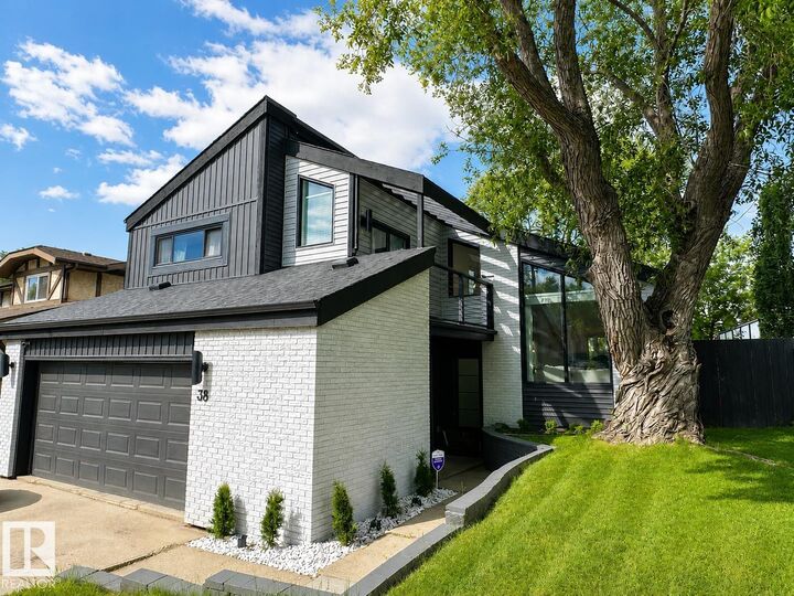 Property Photo:  38 Woodcrest Avenue  AB T8N 3H5 