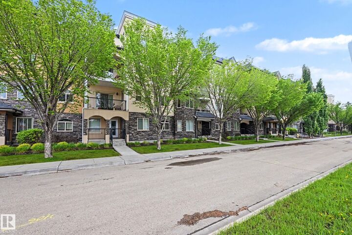 Property Photo: 8730 82 Avenue NW 402 AB T6C 0Z1