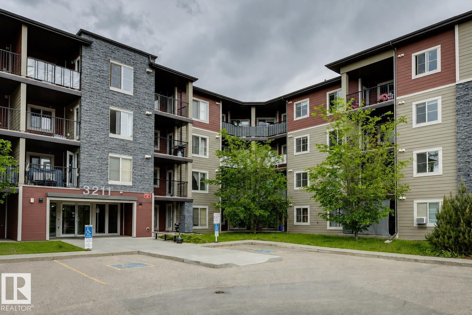 Property Photo:  3211 James Mowatt Trail SW 112  AB T6W 3L6 