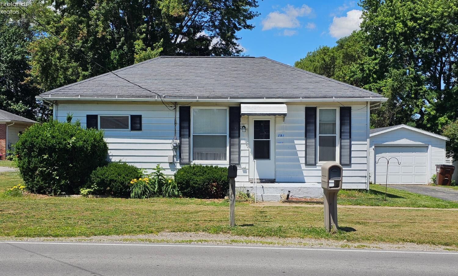 Property Photo: 191 N Woodland Ave OH 43410