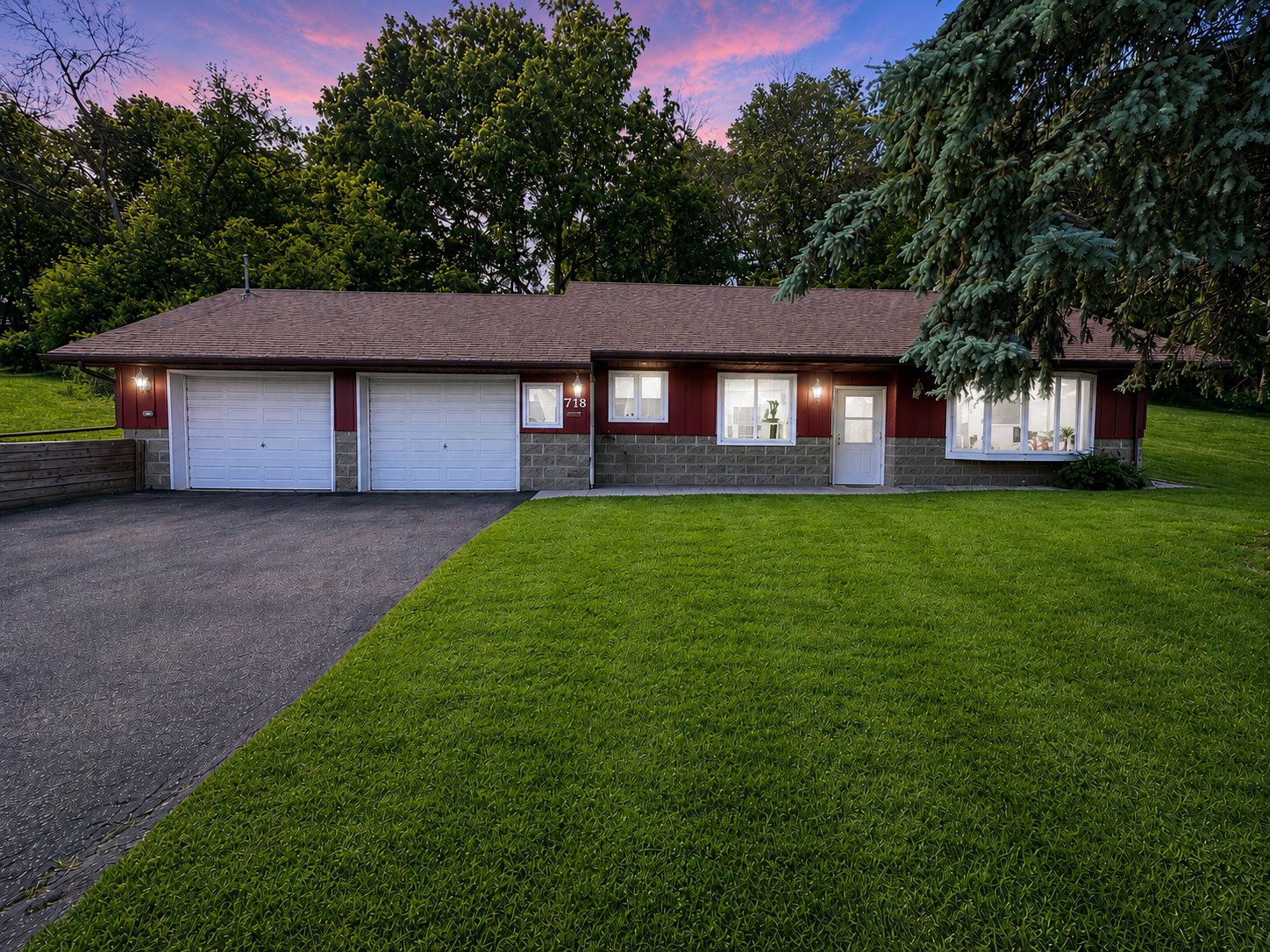Property Photo:  718 Willow Street  MN 55021 