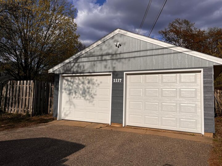 Property Photo:  1117 8th Avenue SE  MN 56304 