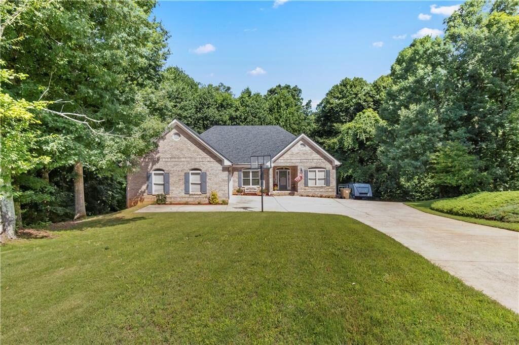 Property Photo:  6426 Kettle Creek Way  GA 30542 