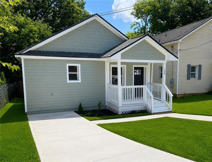 Property Photo:  904 Welch Street SW  GA 30310 