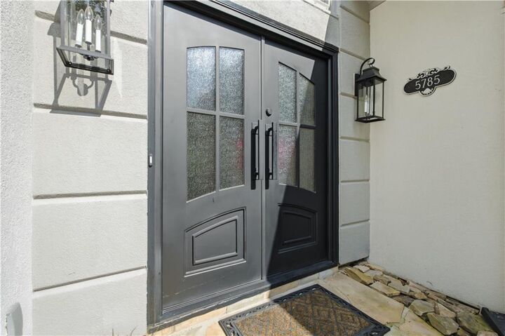 Property Photo: 5785 Hershinger Close GA 30097