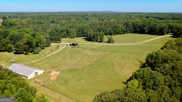 Property Photo: 211 Little New York Road GA 30116