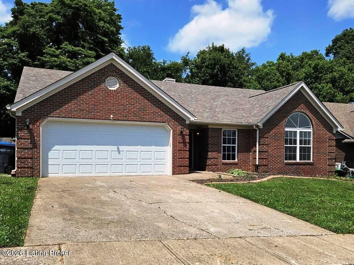 Property Photo: 7408 Warrenton Hill Ct KY 40291