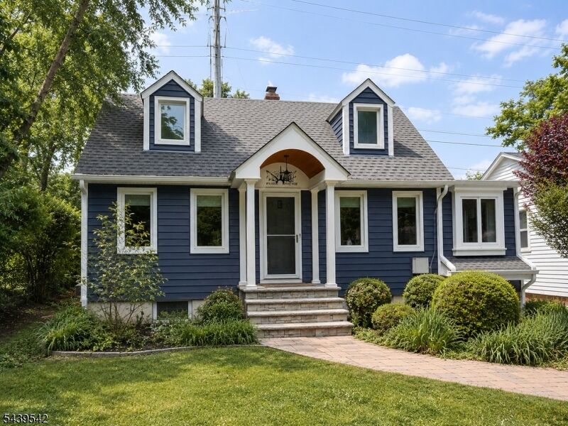 Property Photo:  10 Meadow Rd  NJ 07928 