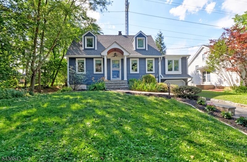 Property Photo:  10 Meadow Rd  NJ 07928 