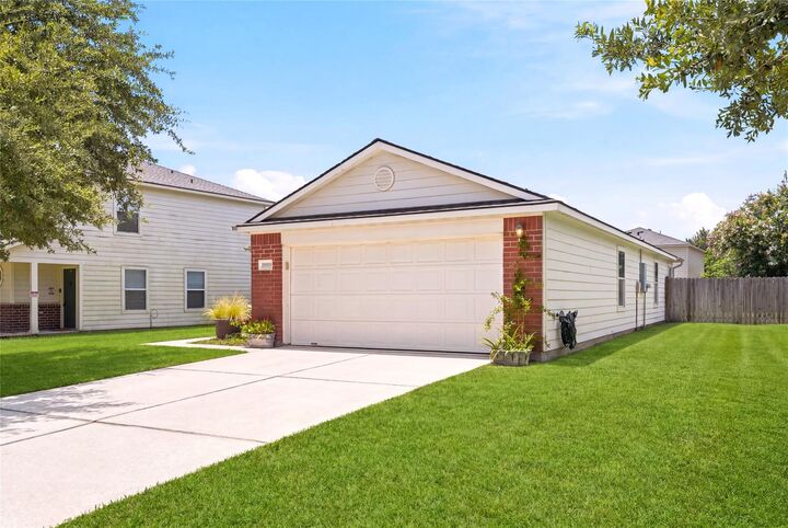 Property Photo:  28919 Village Creek Loop  TX 77386 