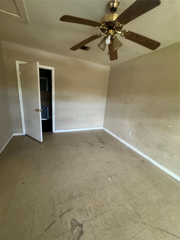 Property Photo: 11315 Raincove Drive TX 77016