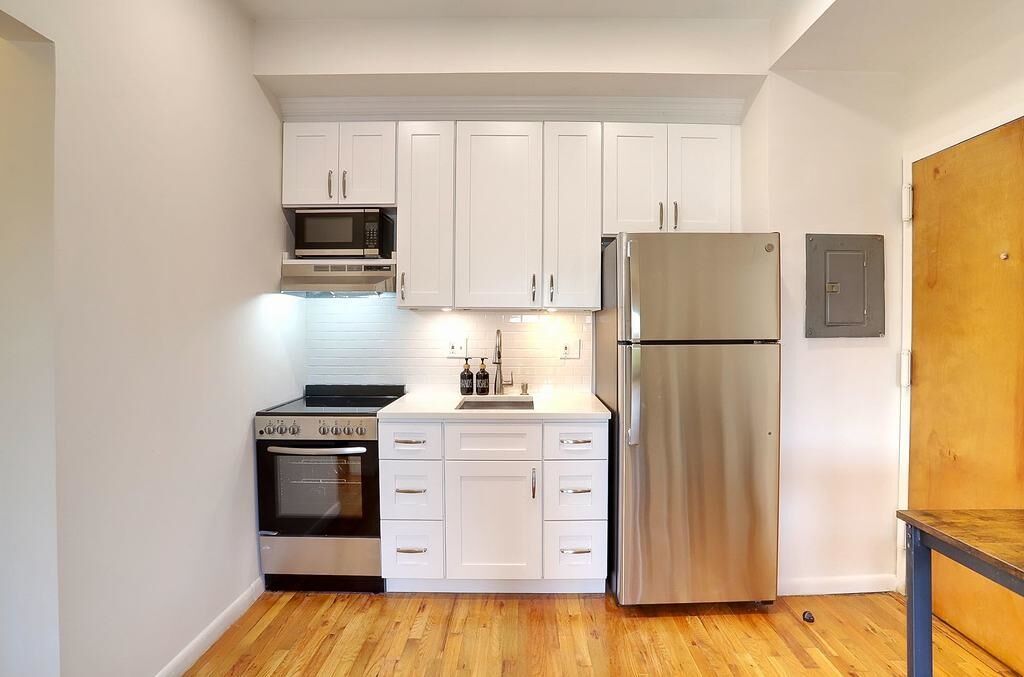 Property Photo: 11 Cuneo Pl 3B NJ 07307