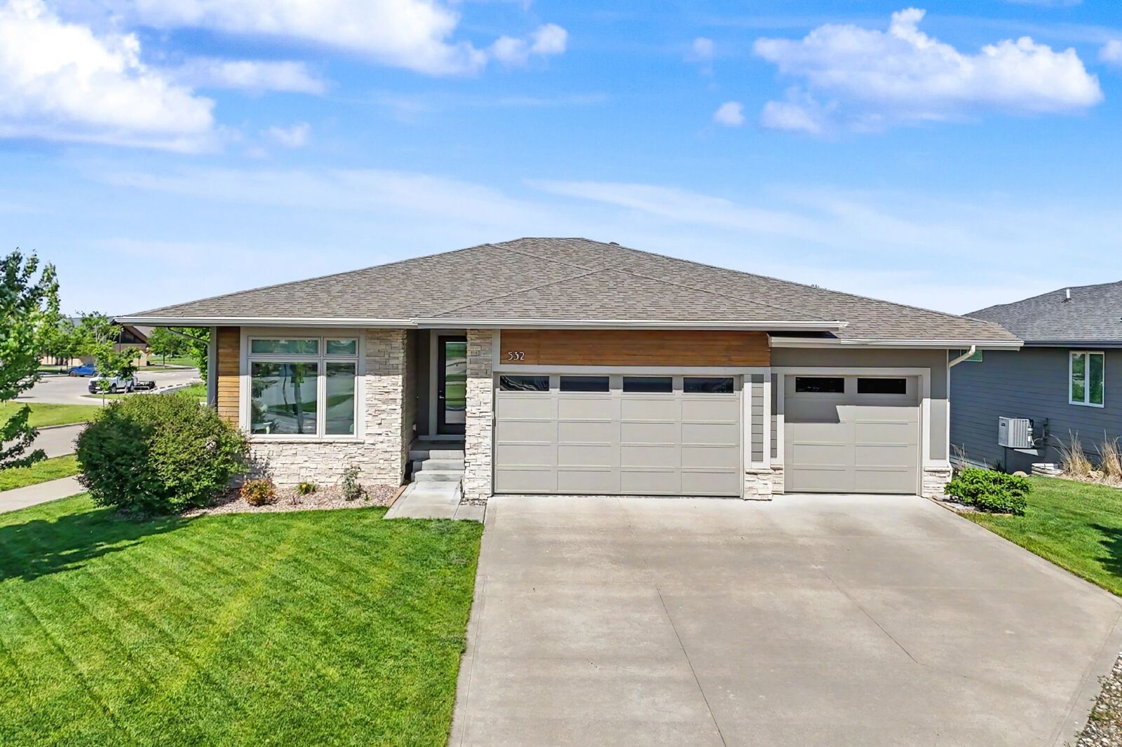 Property Photo: 532 NE Westgate Drive IA 50263