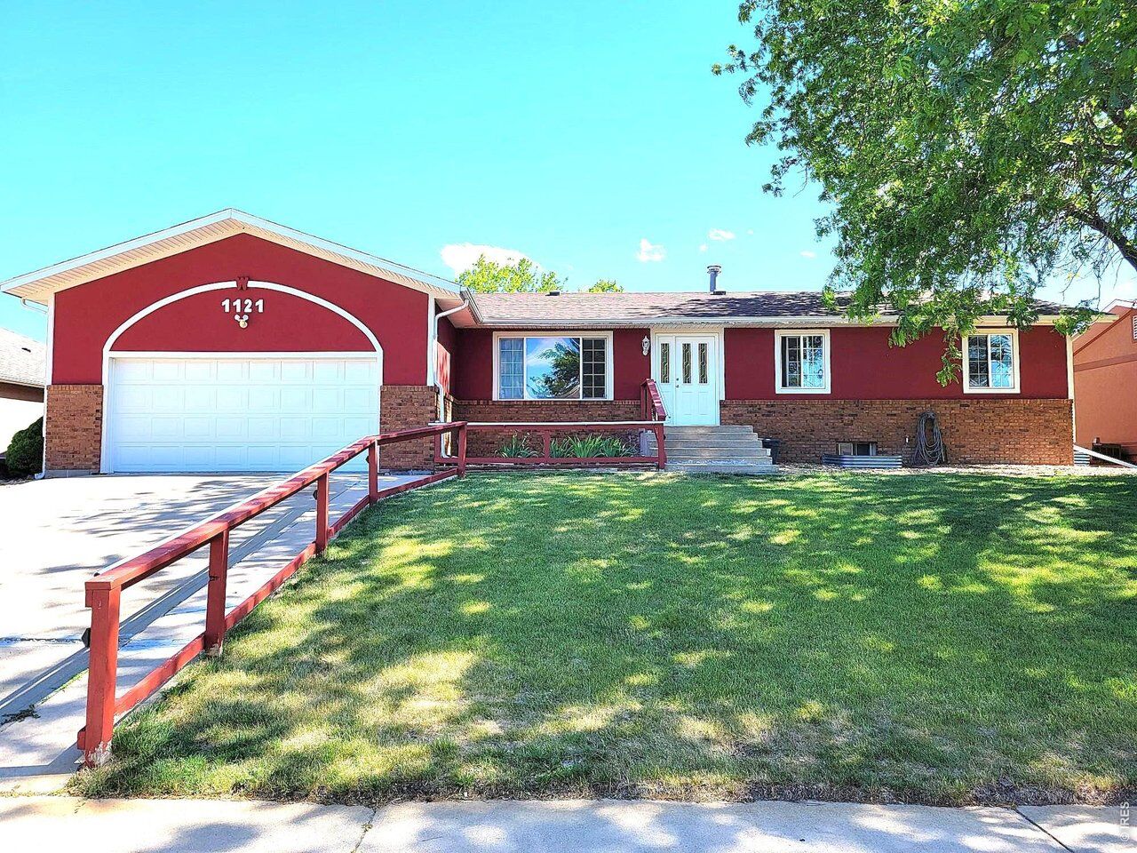 Property Photo: 1121 Fairhurst St CO 80751
