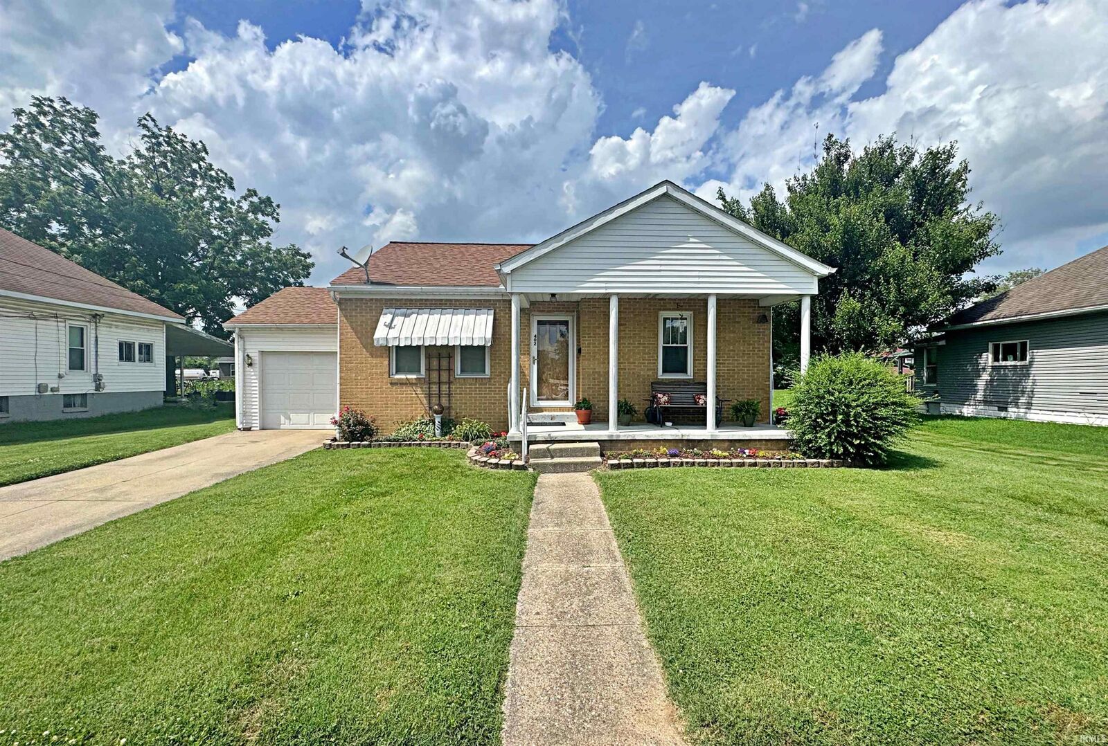 Property Photo:  402 W Sycamore Street  IN 47501 