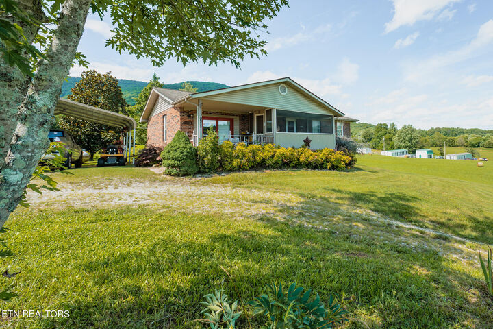 Property Photo: 7686 Highway 63 TN 37870