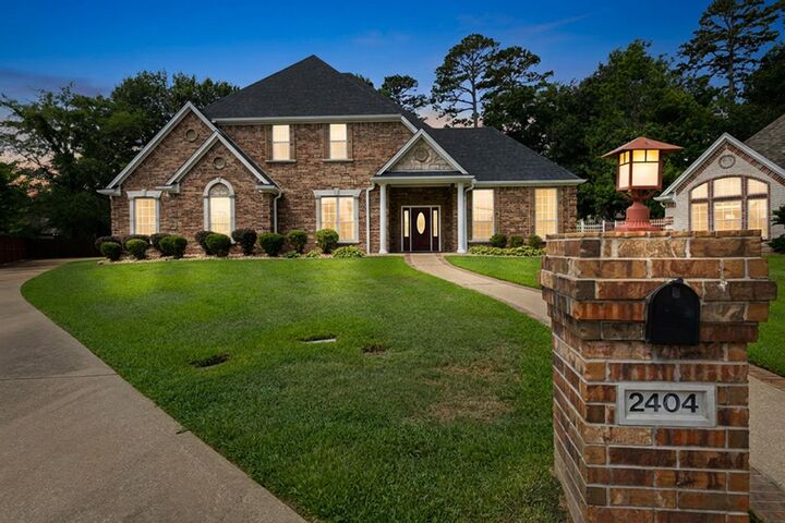 Property Photo: 2404 Sugar Creek Circle TX 75605
