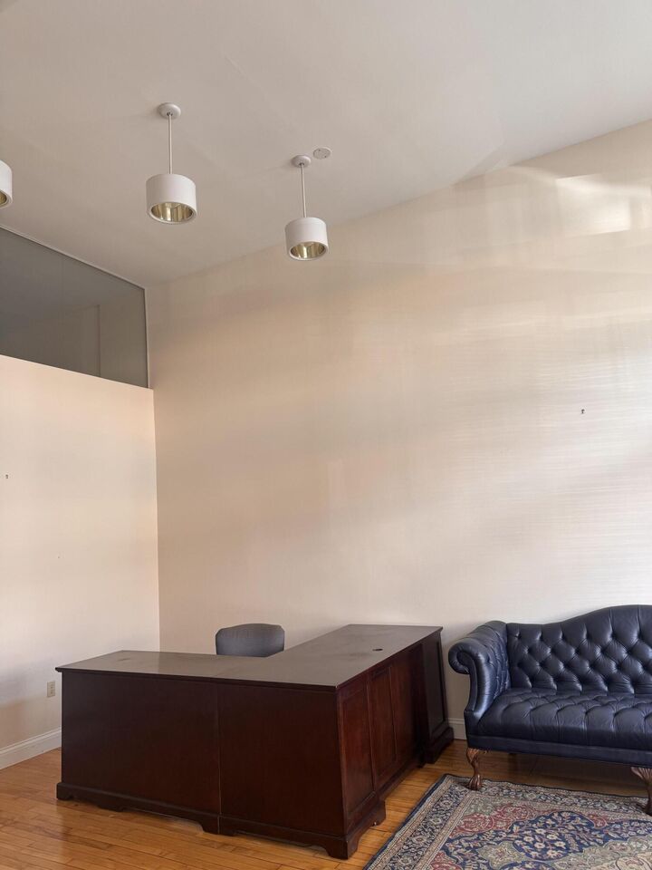 Property Photo: 203 E Mount Vernon Street Suite B KY 42501