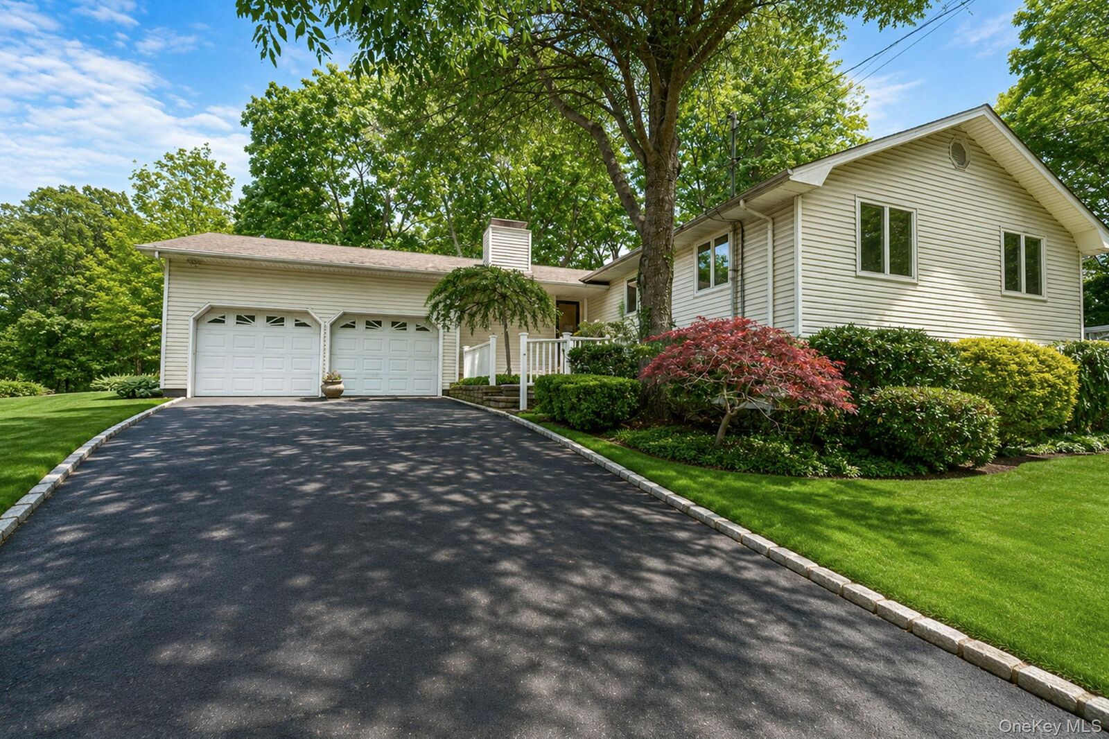 Property Photo: 61 Ledgewood Drive NY 11787